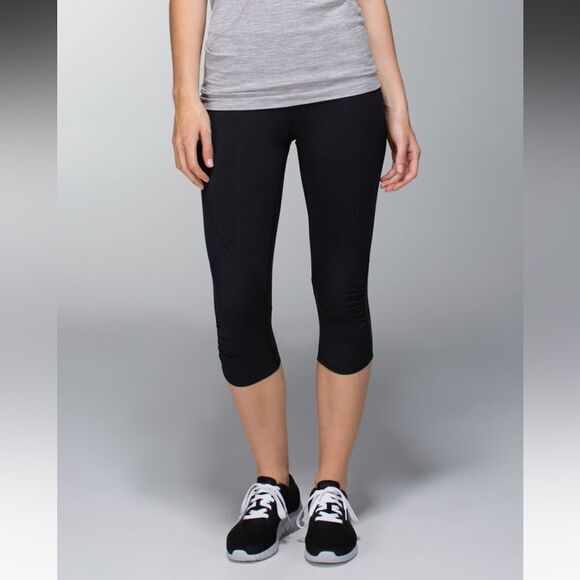Lululemon Run Pace Crop 17” Black Size 8 Leggings Activewear Tights Capri - Picture 1 of 9